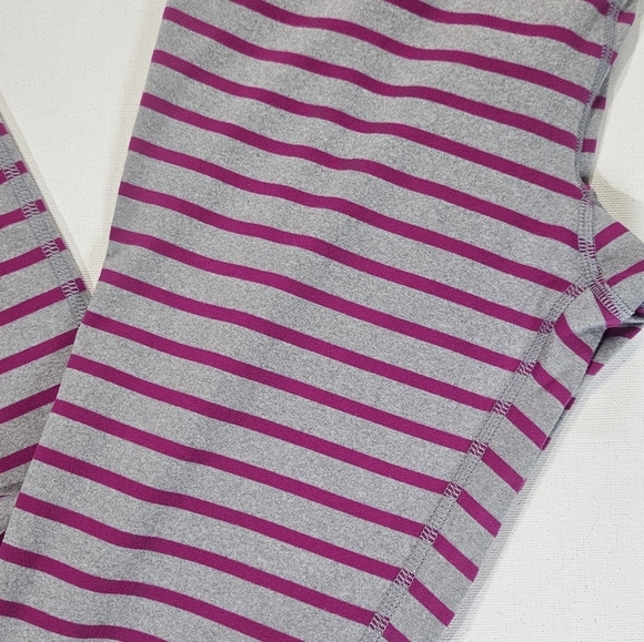 Under Armour Womens Yoga Pants Small Grey Pink Heatgear Soft Comfy Workout Gym - Picture 3 of 12